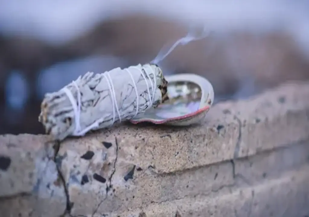 پاکسازی انرژی منفی خانه