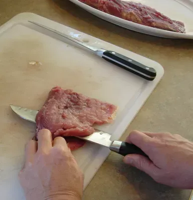 پوست کندن فیله کپور