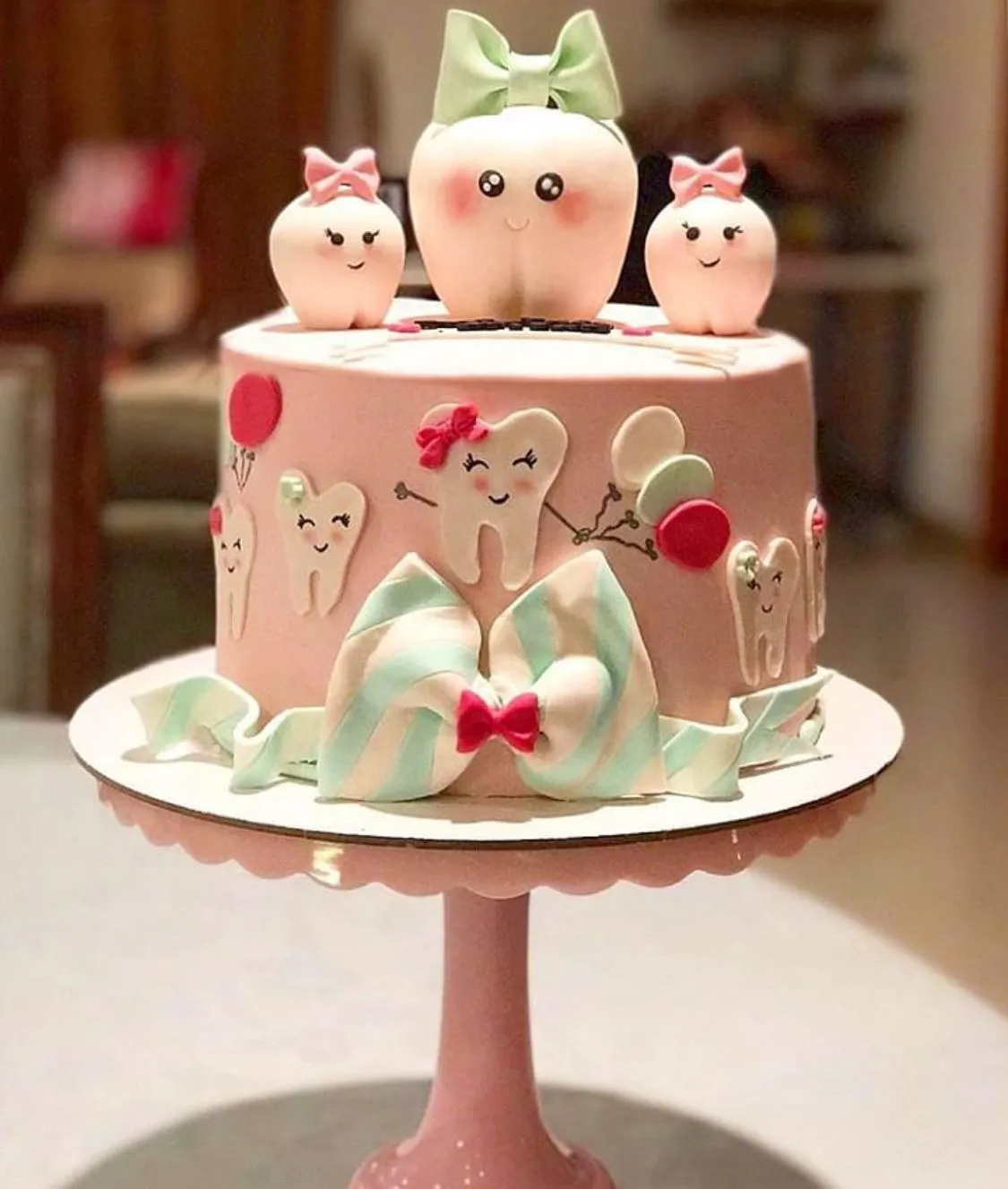 کیک جشم دندونی دخترانه