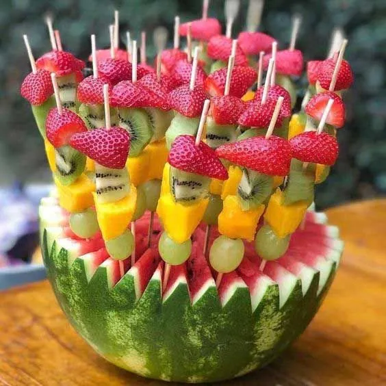 تزیین هندانه شب یلدا مثلثی