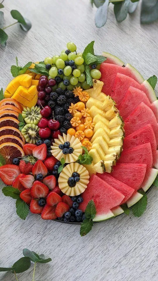 تزیین هندانه شب یلدا مثلثی