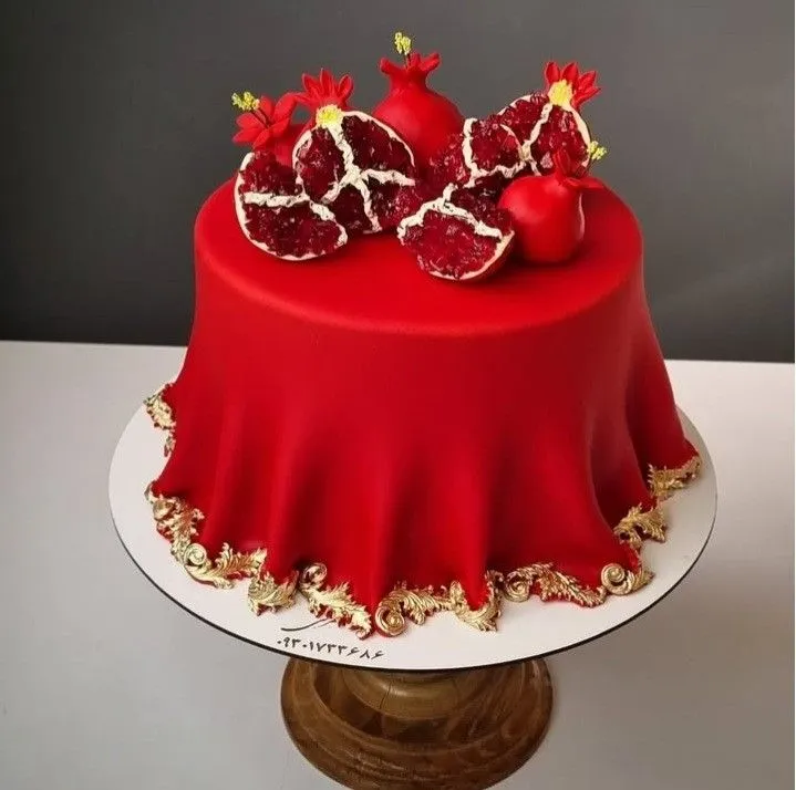 مدل کیک شب یلدا ۱۴۰4 