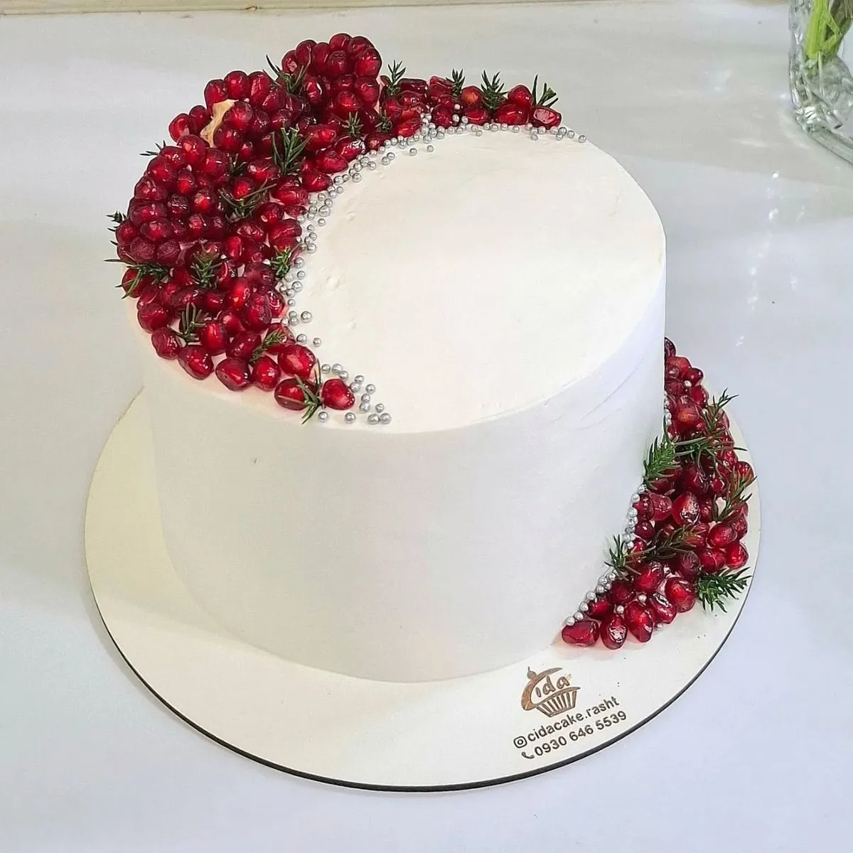 مدل کیک شب یلدا ۱۴۰4 