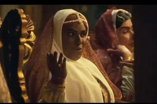 1زهره آبیار گریم سنگین زهره آبیار در سریال بامداد خمار + عکس