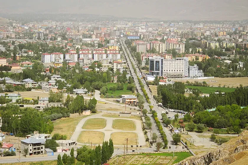 معرفی بهترین و لاکچری‌ترین محله‌های وان برای اقامتی لوکس