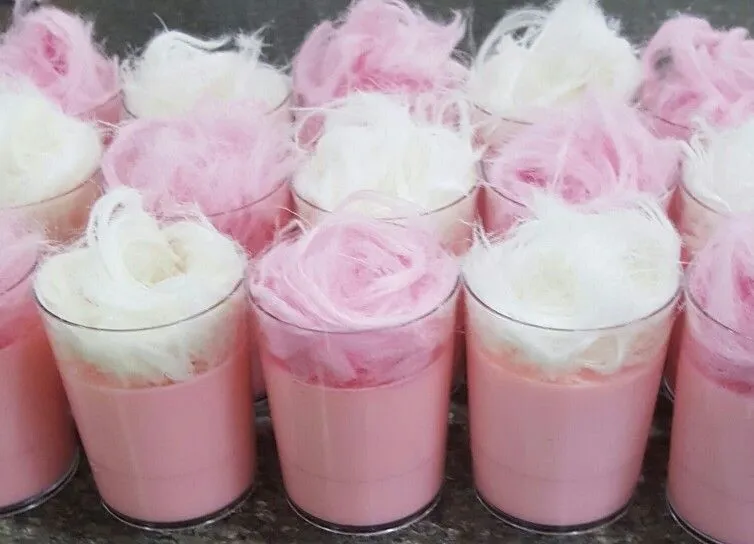 Edible cotton candy decoration