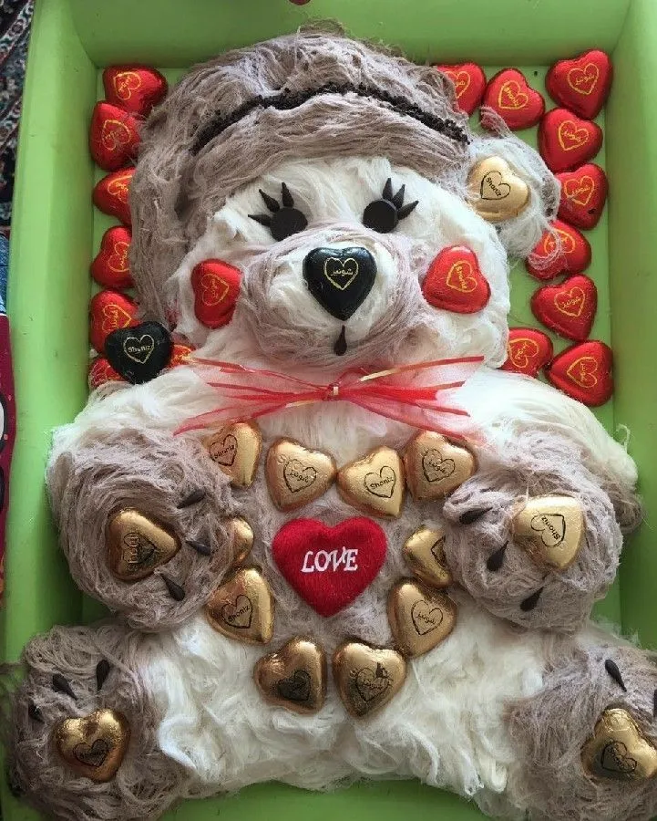 Edible cotton candy decoration