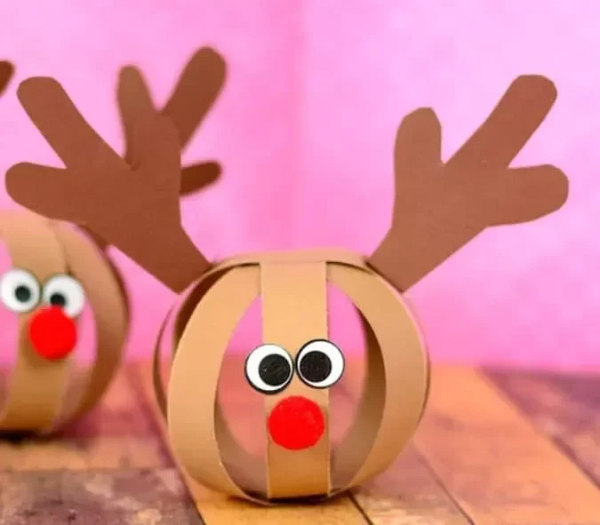 کاردستی گوزن شمالی با توپ کاغذی