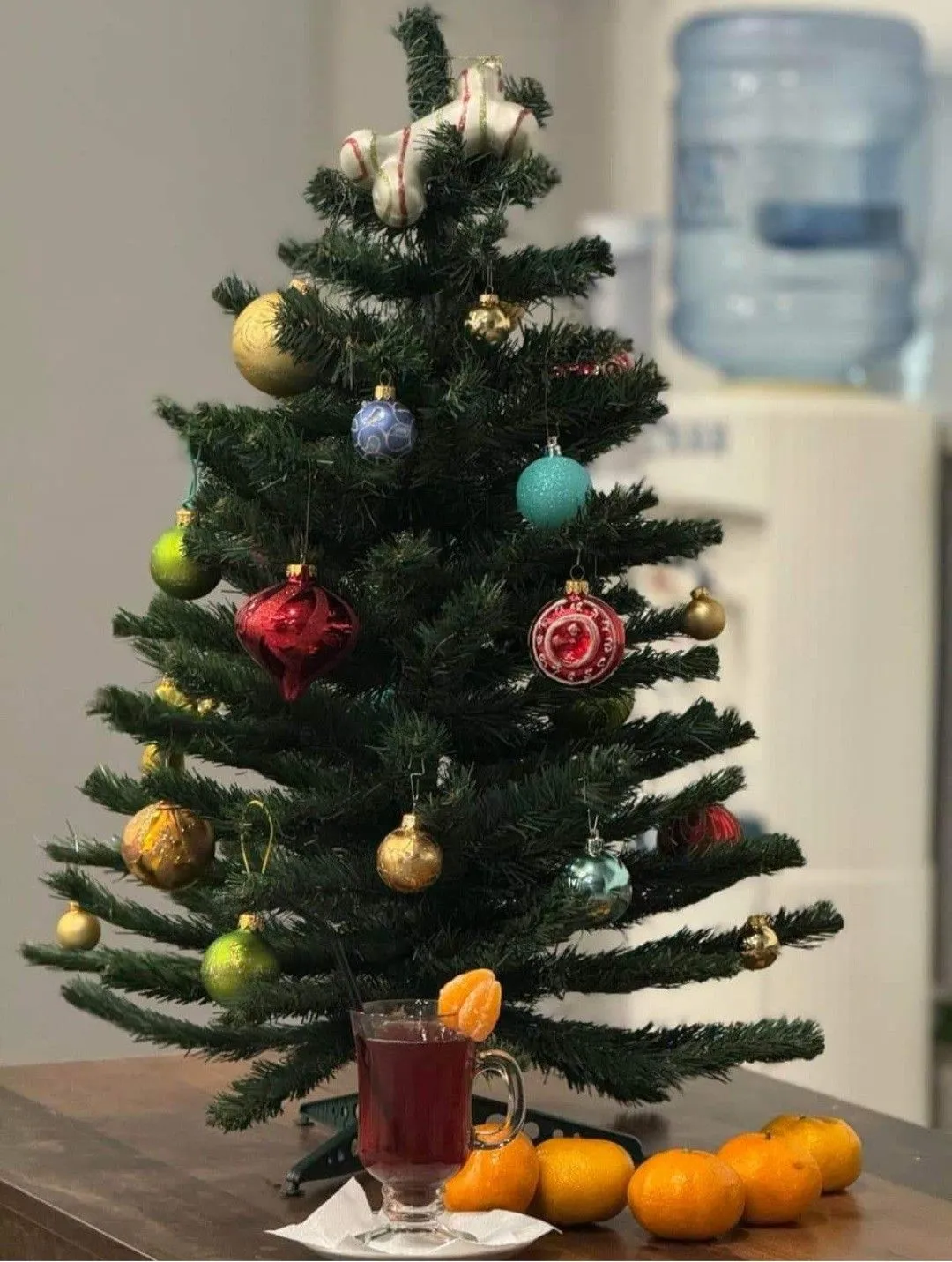 تزیین درخت کریسمس با وسایل ساده