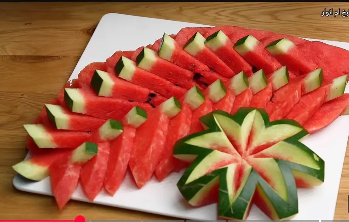 تزیین هندوانه قاچ شده