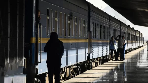 راه آهن تهران کشف ۱۲ کیلو تریاک با جاسازی باورنکردنی در وسایل مسافر + عکس