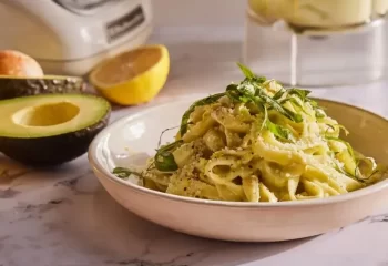 طرز تهیه پاستای آلفردو با آووکادو