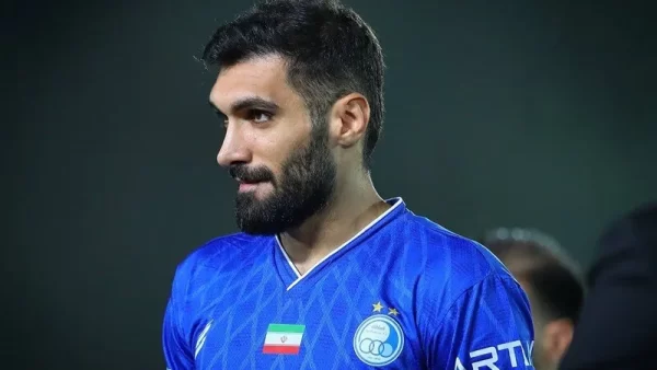 خشم شدید هواداران استقلال علیه عارف آقاسی