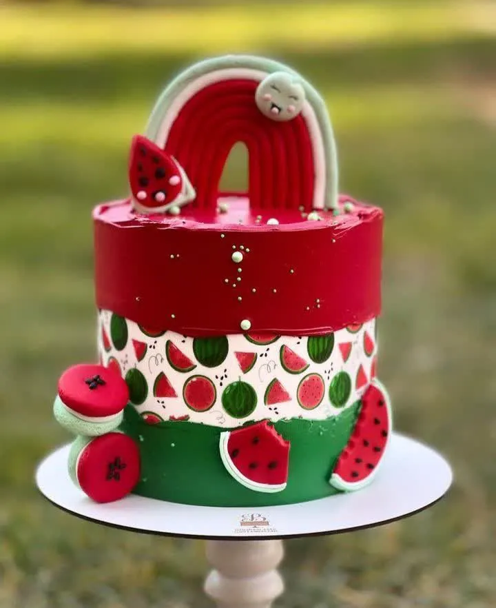 قشنگ ترین کیک شب یلدا