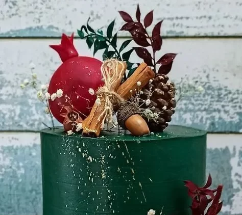 مدل کیک شب یلدا ۱۴۰4