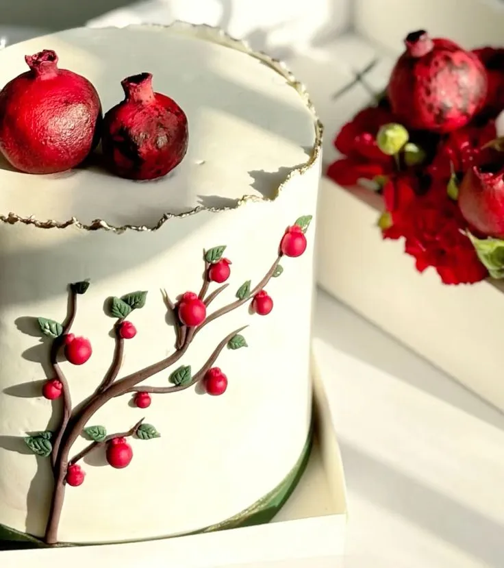 مدل کیک شب یلدا ۱۴۰4