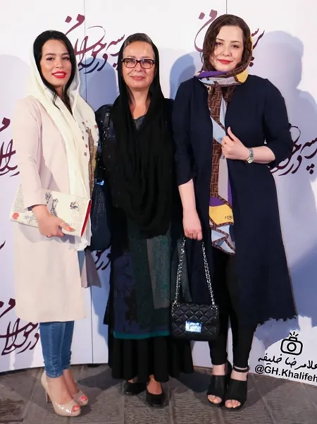 آزیتا حاجیان و ملیکا و مهراوه شریفی نیا