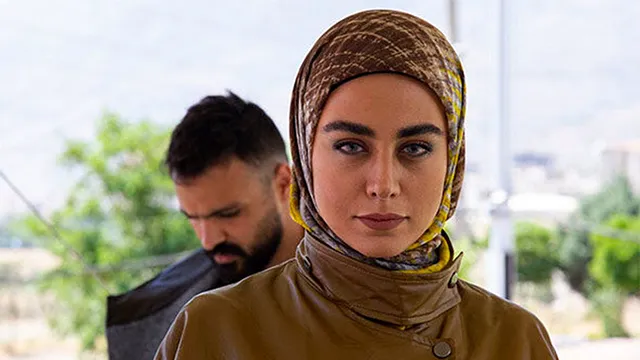 نازنین کیوانی در نقش آوین