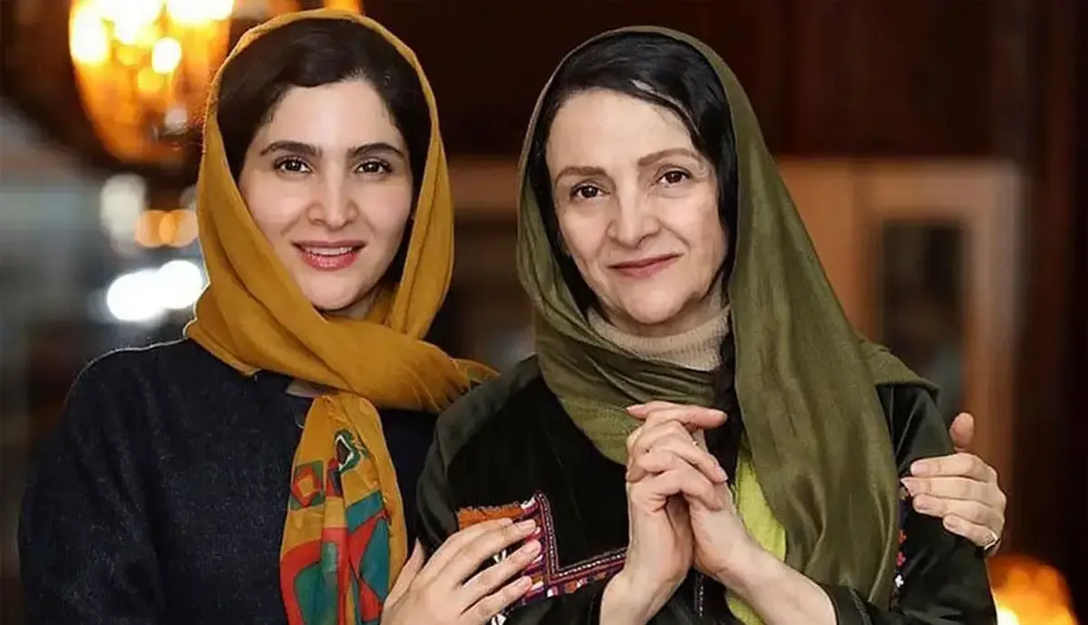 گلاب آدینه و نورا هاشمی