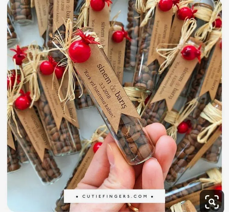  گیفت شب یلدا عروس، مدرسه و سازمان