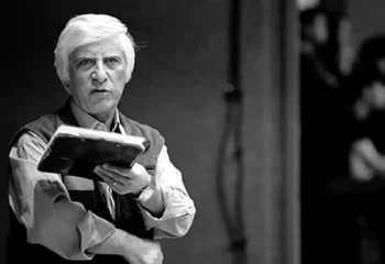 تصویری از مزار بهرام بیضایی در آمریکا