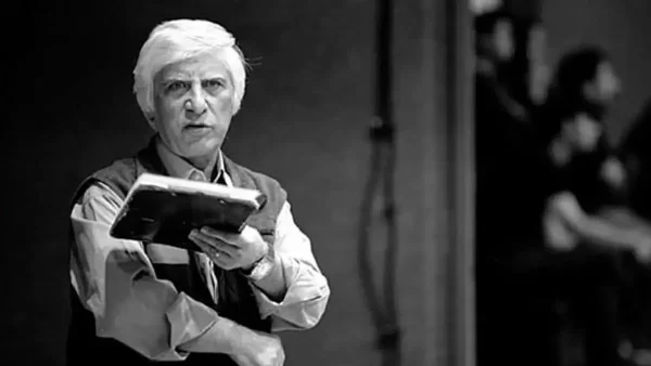 تصویری از مزار بهرام بیضایی در آمریکا