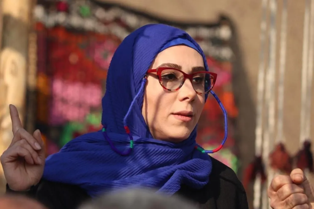 بیوگرافی عاطفه باقری در نقش ژاله