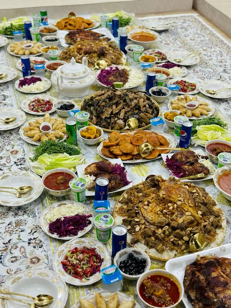 مدل تزیین سفره افطار مجلسی