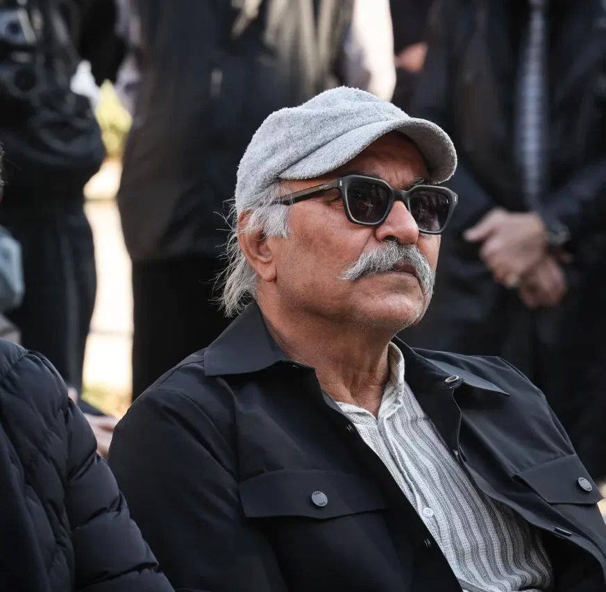 1عنایت بخشی e1771315583640 تشییع پیکر زنده‌یاد عنایت بخشی با حضور هنرمندان + تصاویر