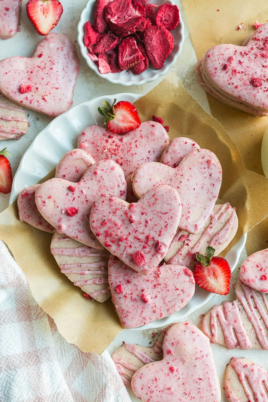 طرز تهیه کوکی کره ای توت فرنگی