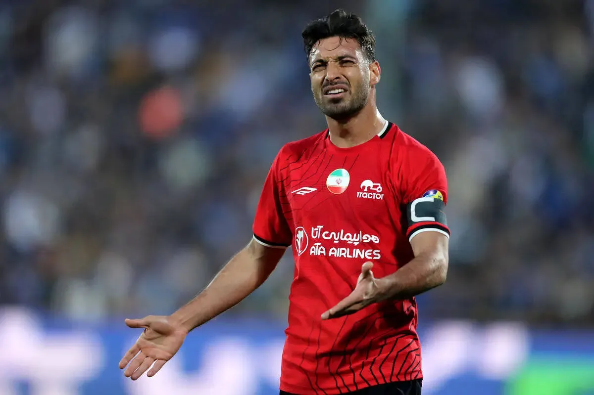 حاشیههای بازی تراکتور و السد ؛ درگیری لفظی کاپیتان و سرمربی به اوج رسید