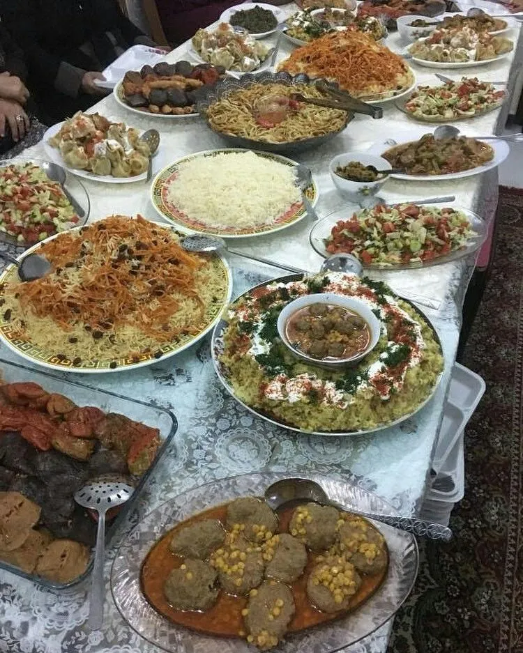 مدل تزیین سفره افطار مجلسی 
