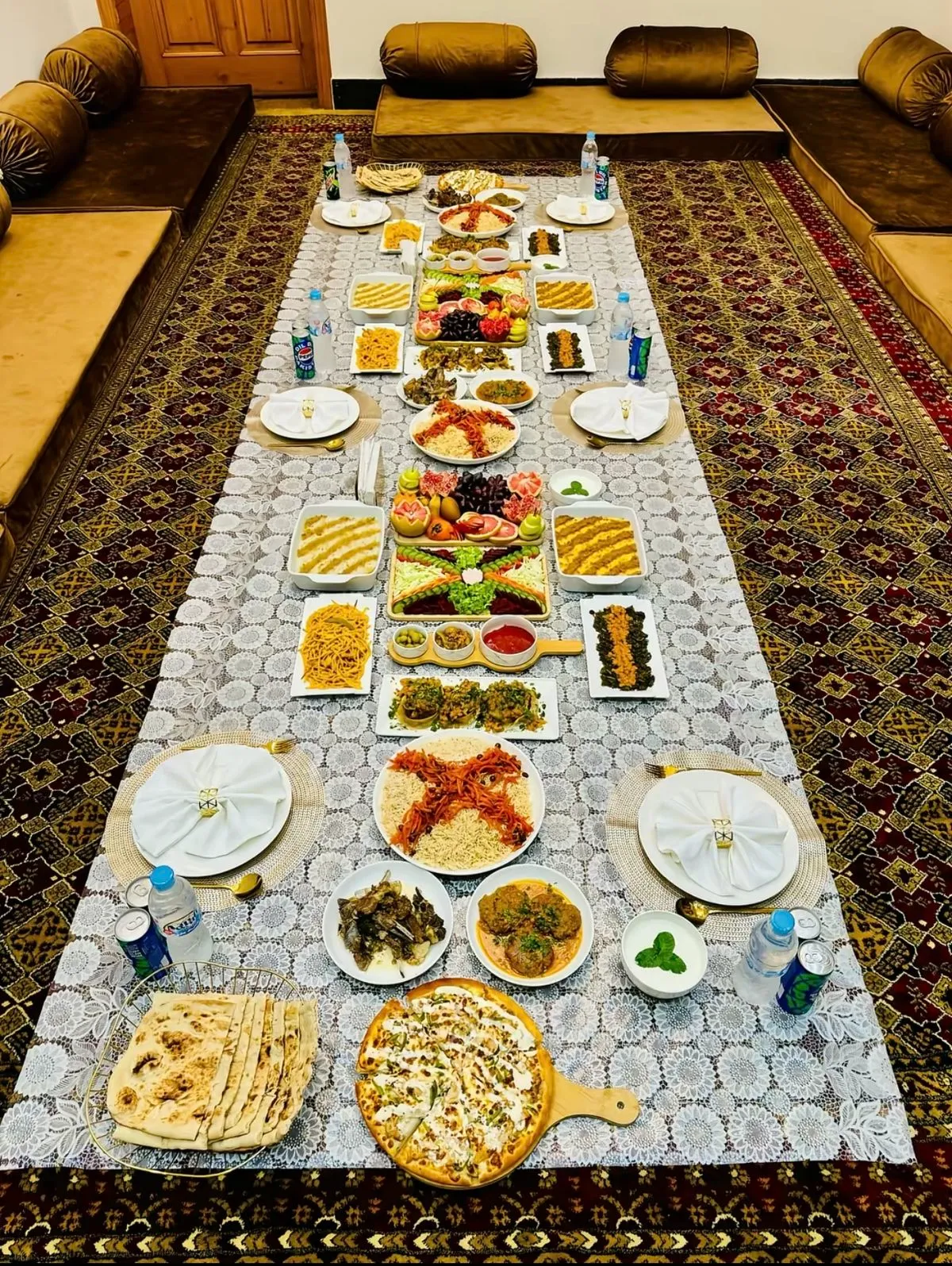 مدل تزیین سفره افطار مجلسی 