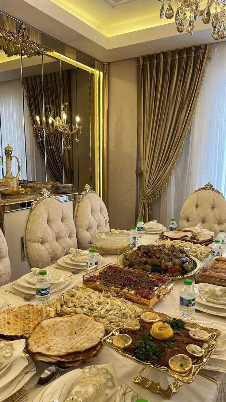 مدل تزیین سفره افطار مجلسی 