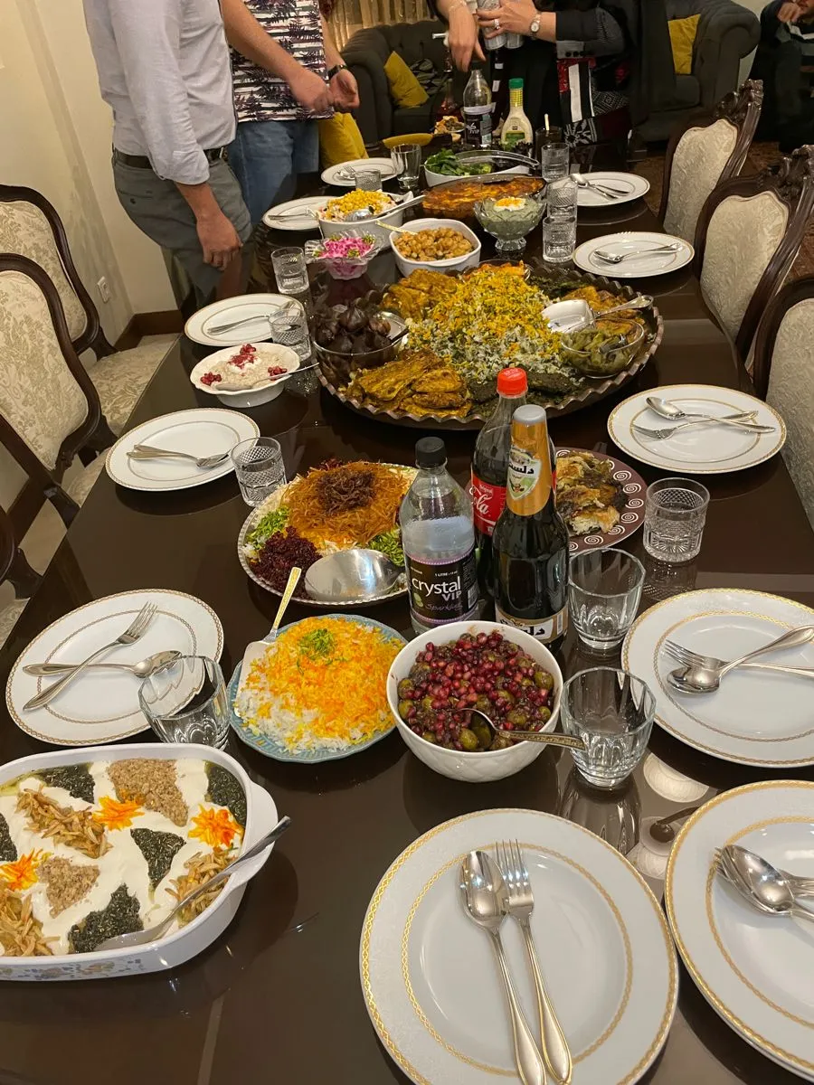 مدل تزیین سفره افطار مجلسی 