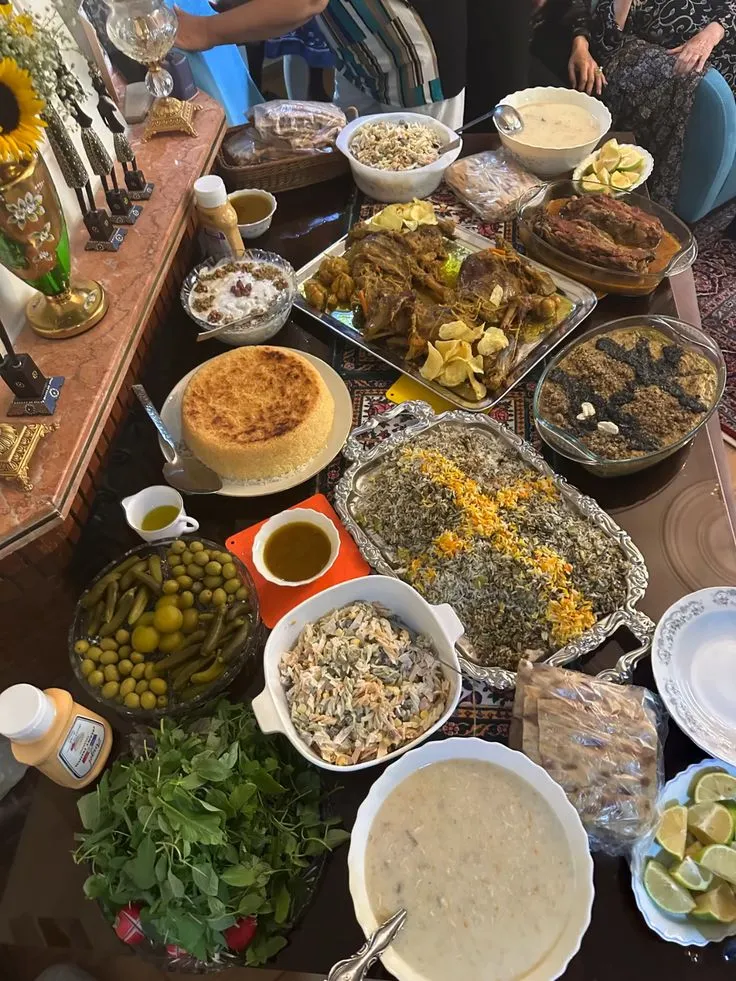 مدل تزیین سفره افطار مجلسی 