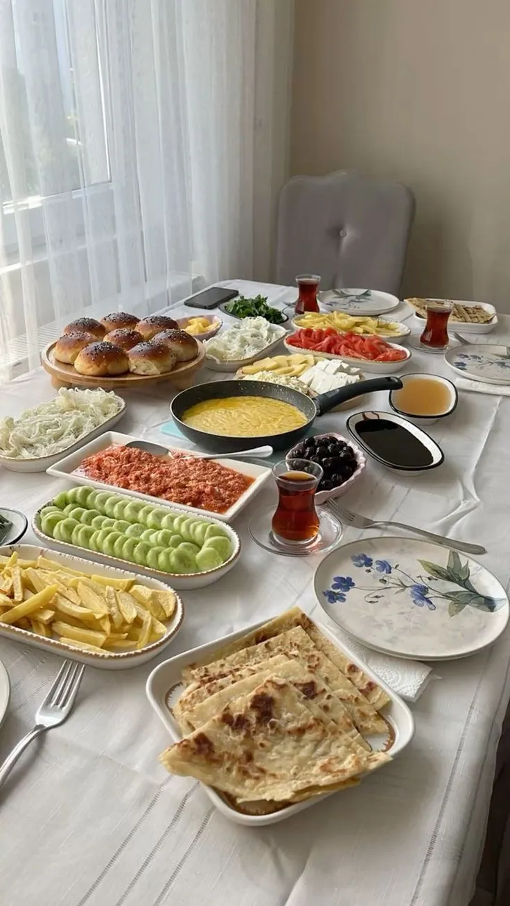 مدل تزیین سفره افطار مجلسی 