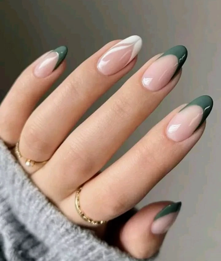ناخن فرنچ شیک