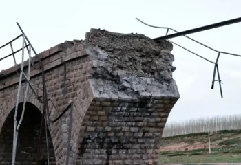 حمله بامدادی به زیرساخت ریلی گلستان؛ پل آق‌ تکه‌ خان آسیب دید