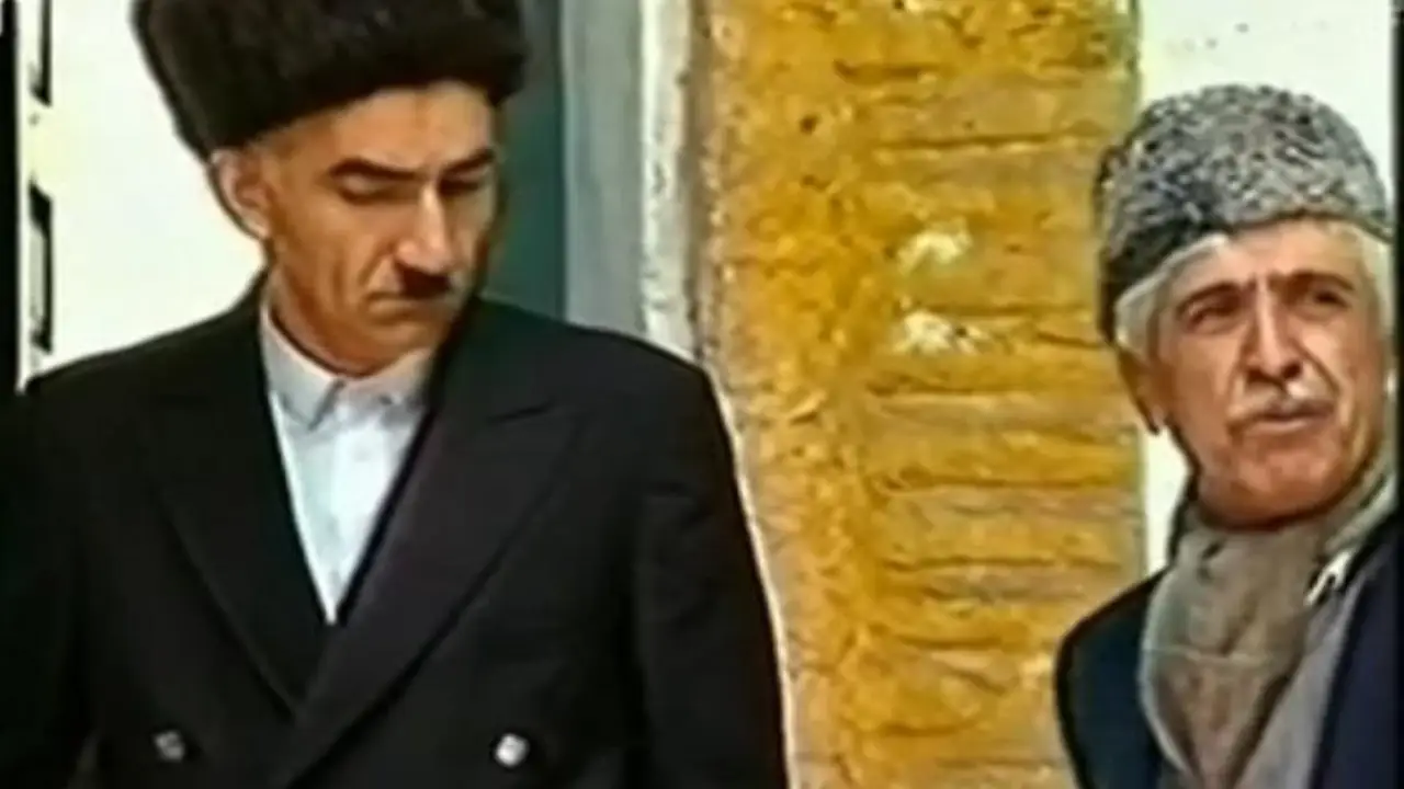 روحالله مفیدی در نقش کدخدایی سریال آینه عبرت