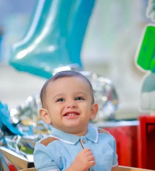 سام نوه اکبر عبدی