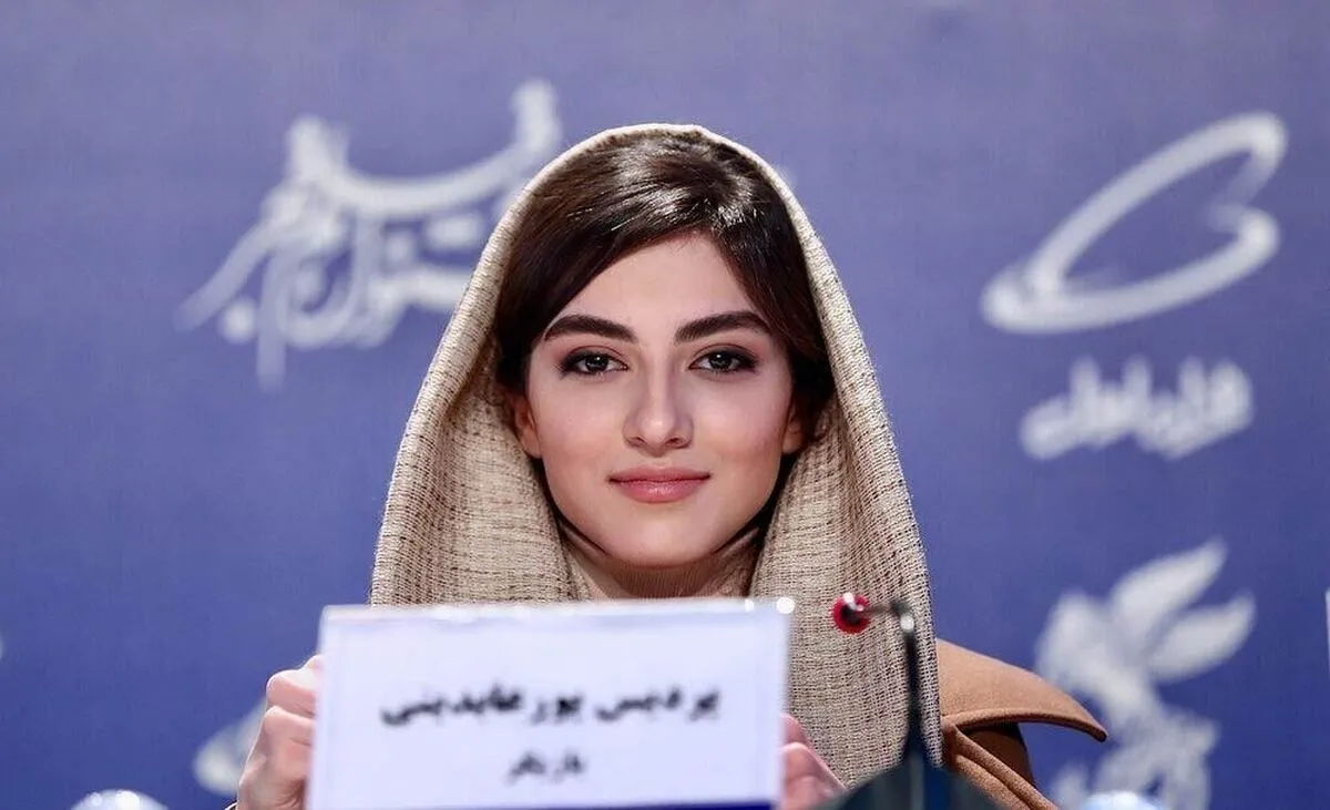 پردیس پورعابدینی در نقش طاووس