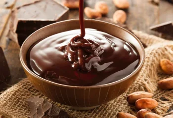 طرز تهیه سس شکلات با پودر کاکائو براق و خوشمزه
