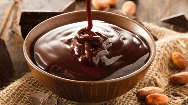 طرز تهیه سس شکلات با پودر کاکائو براق و خوشمزه